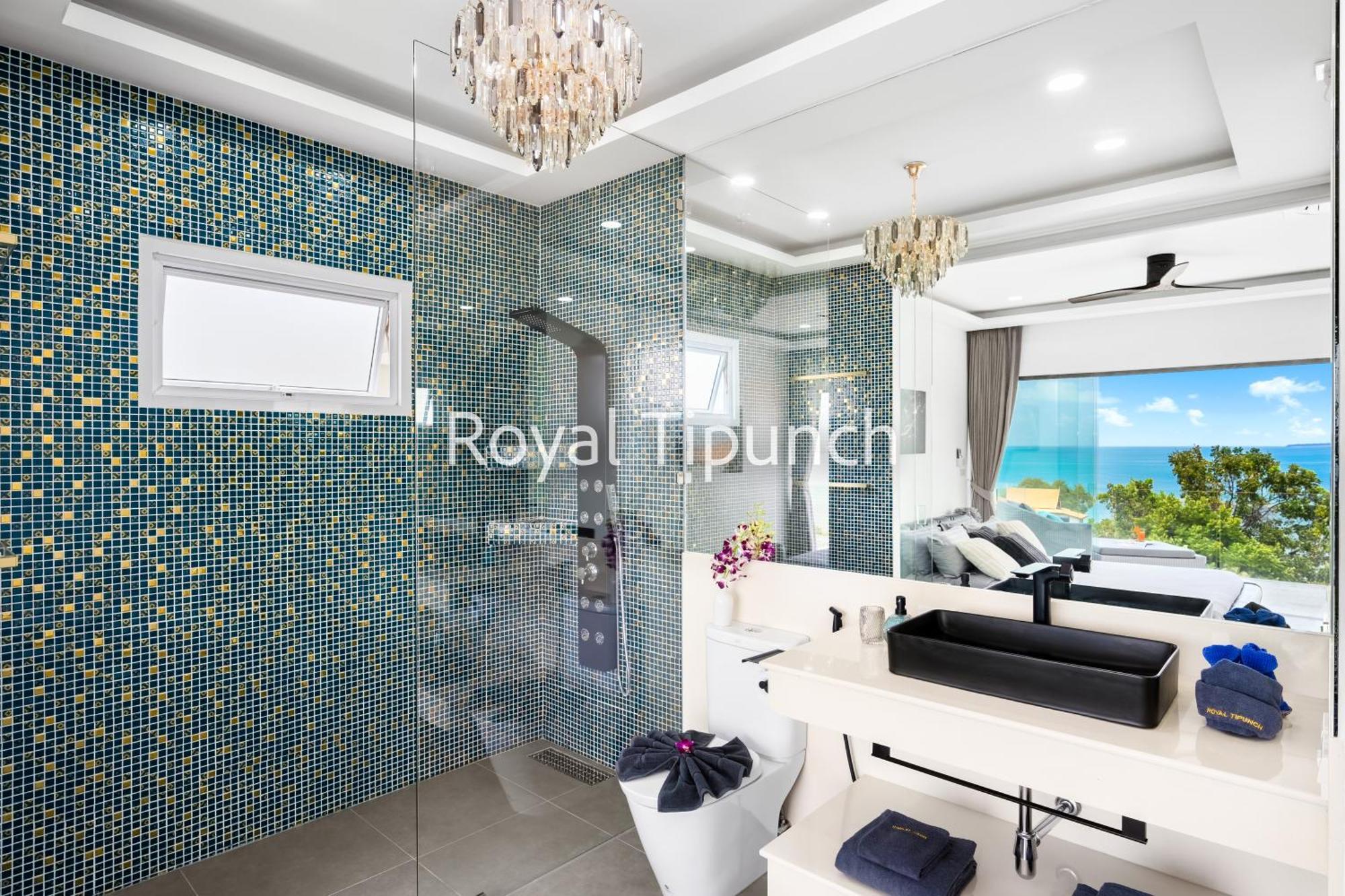 Royal Tipunch Sea View Villa *